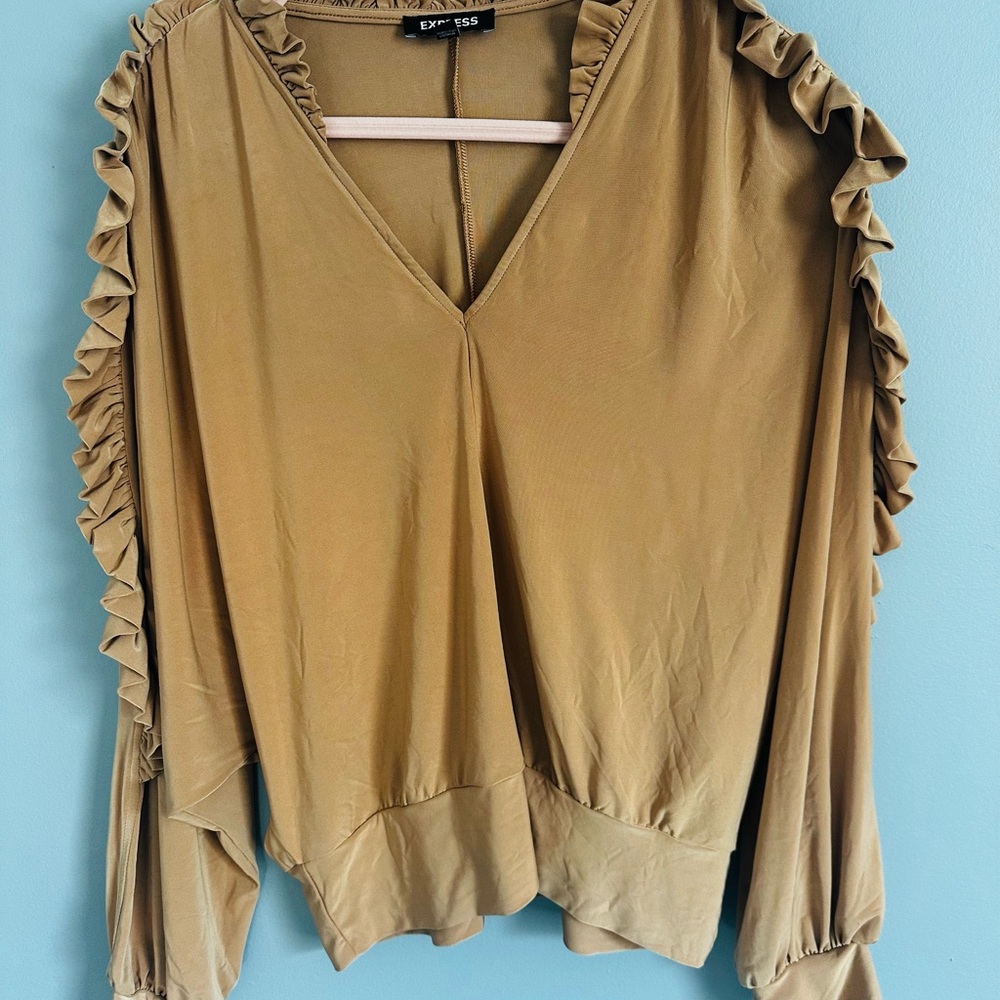 EXPRESS - Elegant Ruffled Tan Blouse XS